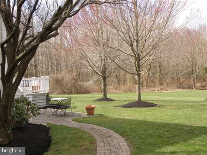 1507 Brookfield Road Yardley, PA 19067 - Photo 23 of 24 Gallery Image 23