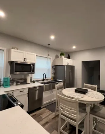 $2,500 | 3171 South 9th Street, Milwaukee, WI 53215