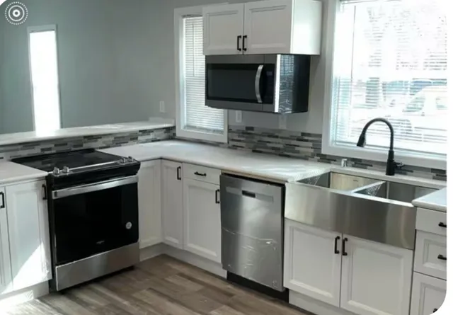 $2,500 | 3171 South 9th Street, Milwaukee, WI 53215