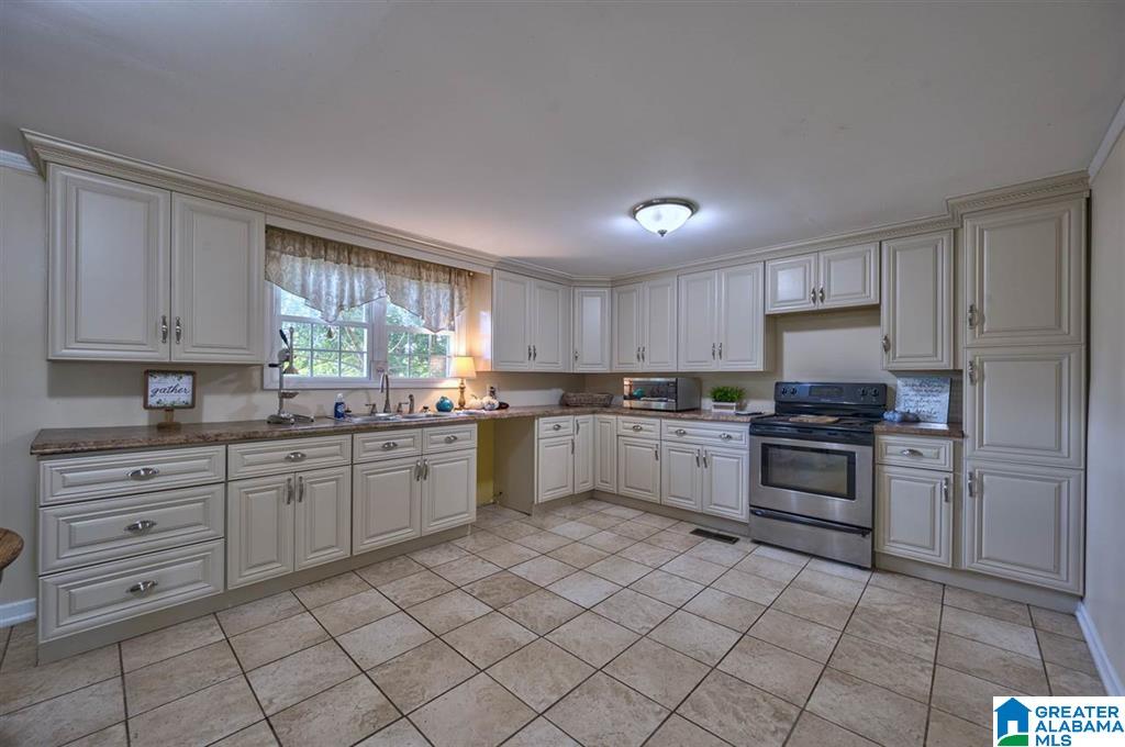 3115 Arkadelphia Road Hayden, AL 35079 - Photo 3 of 9