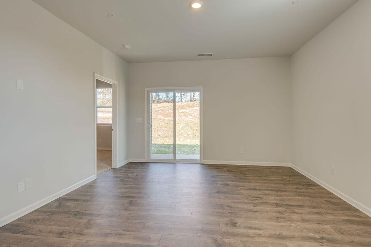 522 Myrtle Crest Grovetown, GA 30813 - Photo 5 of 18 Family room