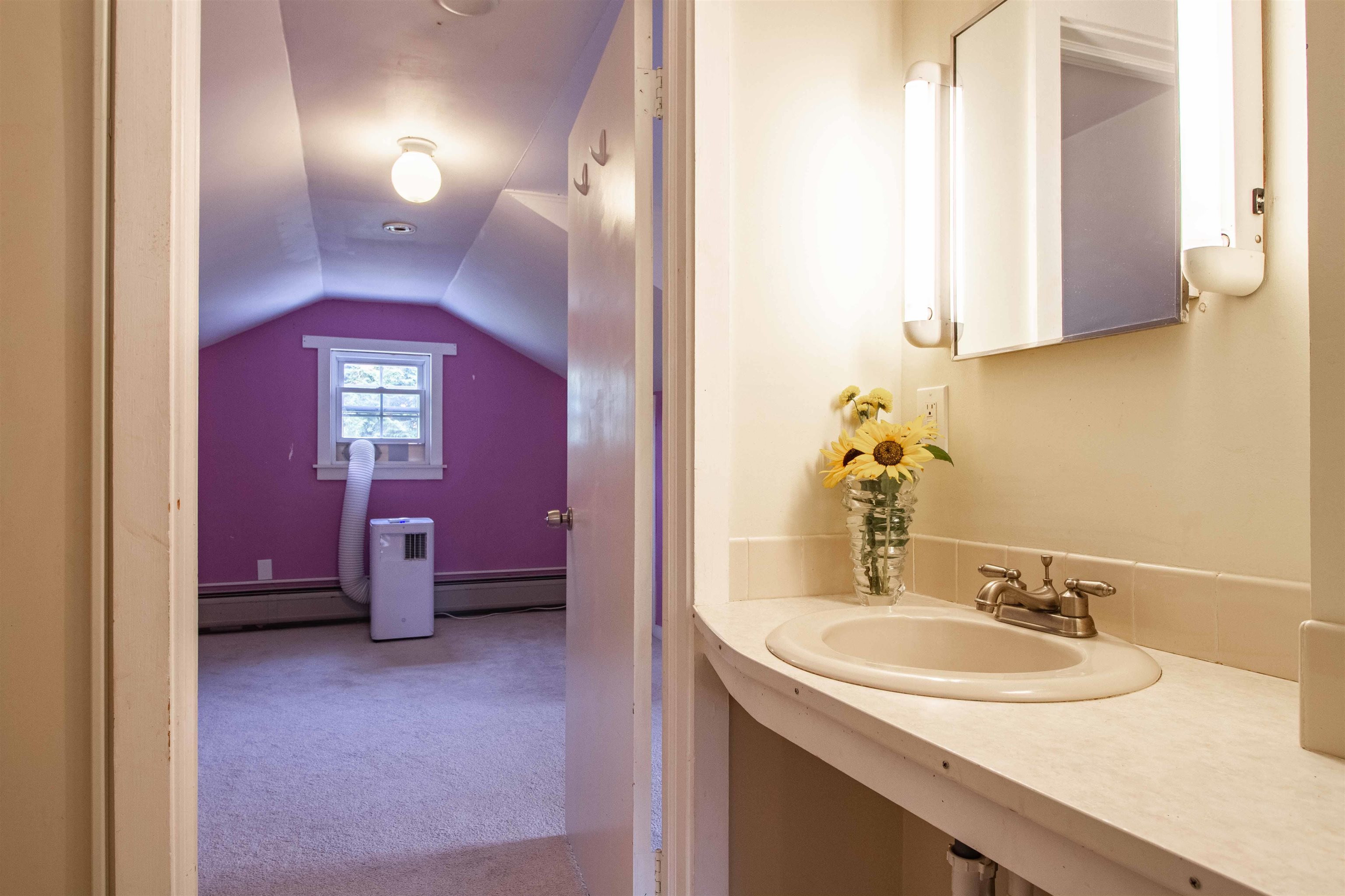 12 Sargent Avenue Rutland, VT 05701 - Photo 23 of 40
