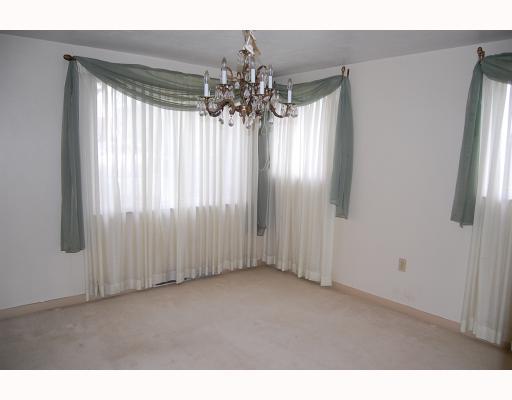 2339 Rose Garden Road Pittsburgh, PA 15220 - Photo 13 of 13 Dining Room.