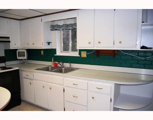 2339 Rose Garden Road Pittsburgh, PA 15220 - Photo 4 of 13 Kitchen.