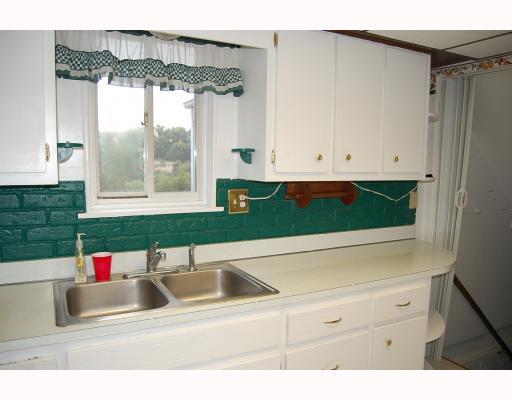 2339 Rose Garden Road Pittsburgh, PA 15220 - Photo 5 of 13 Kitchen.