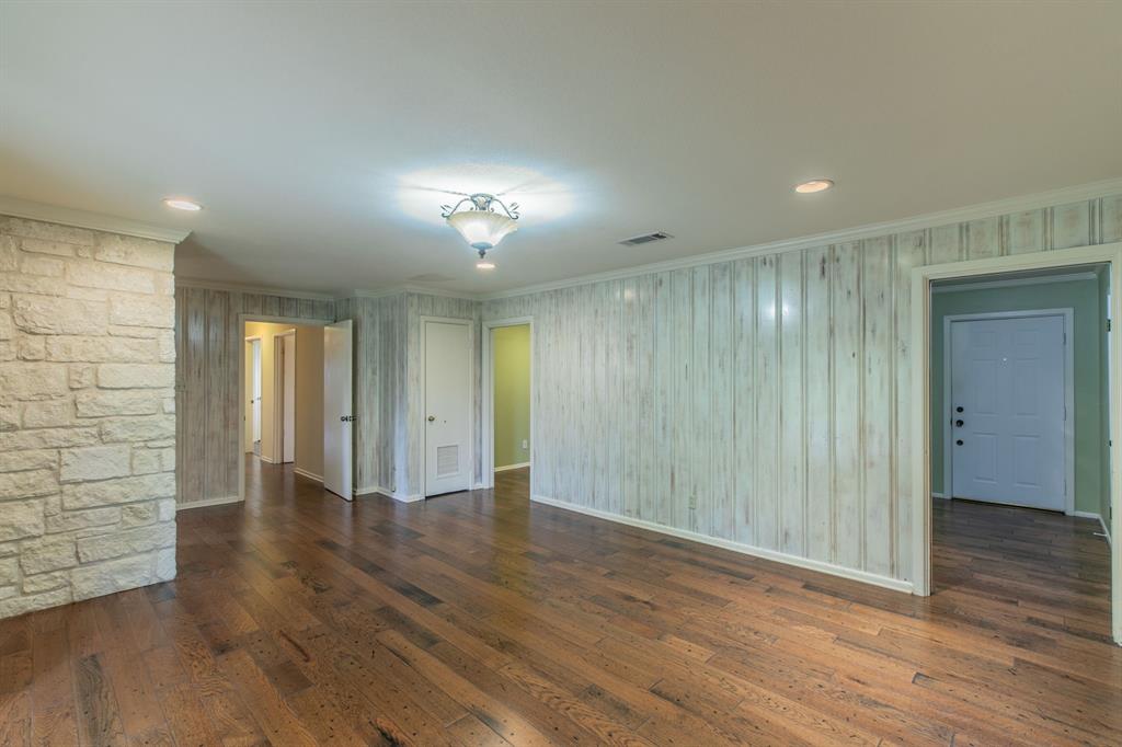519 First Street Hewitt, TX 76643 - Photo 5 of 35