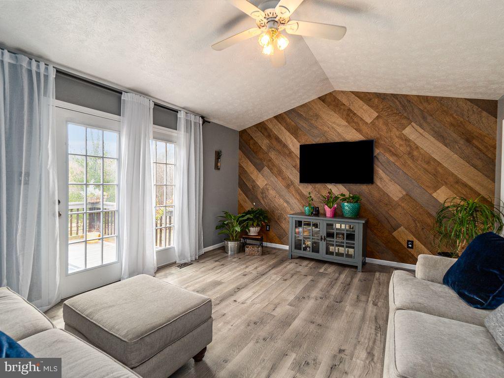 10411 Hidden Lake Lane Rixeyville, VA 22737 - Photo 5 of 35 Custom Wood Feature Wall