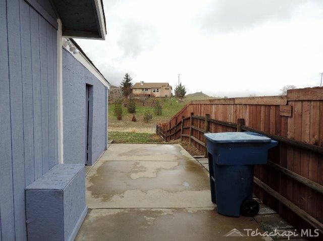 22117 Copper Street Tehachapi, CA 93561 - Photo 28 of 30 Gallery Image 28
