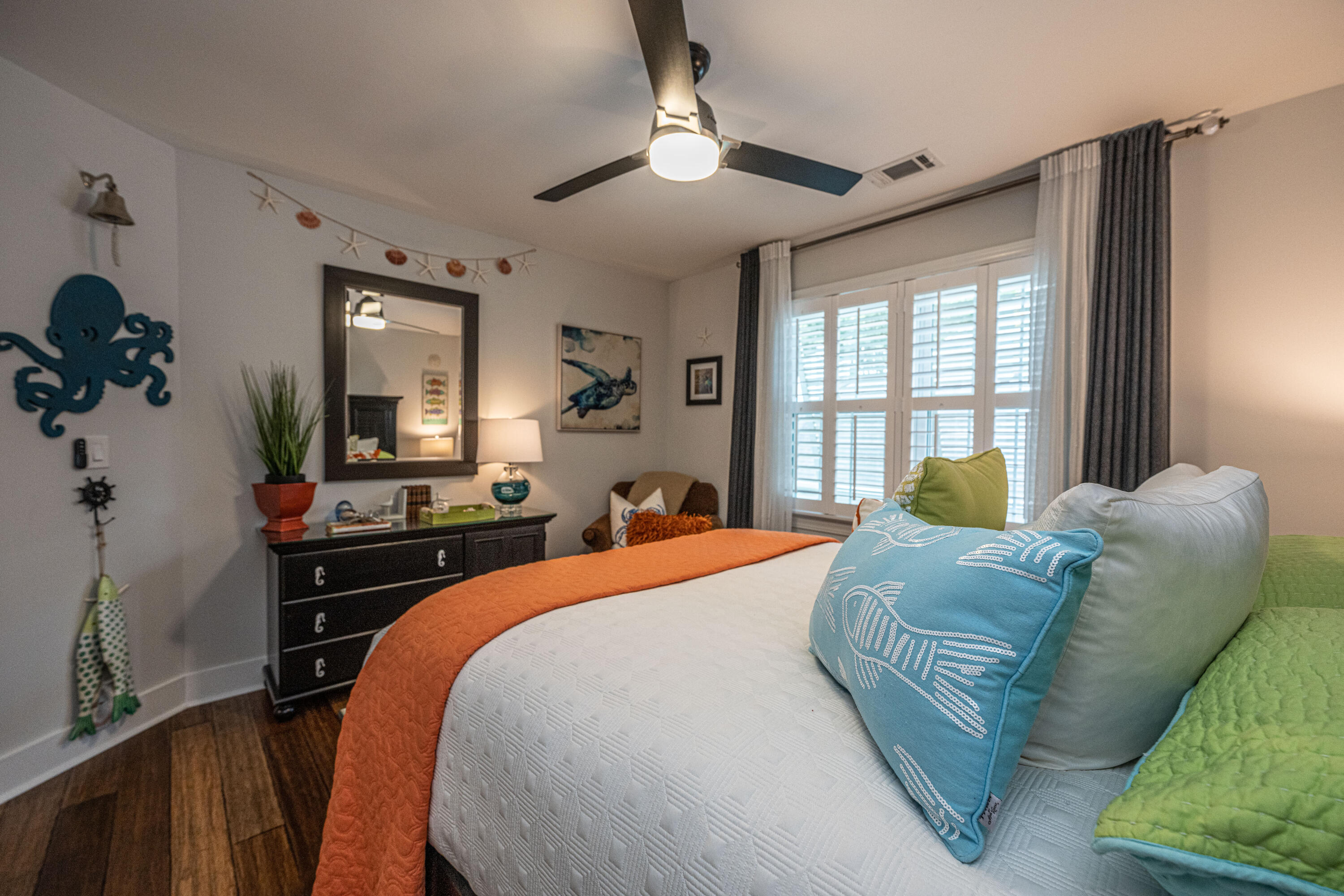 3184 Linksland Road Mount Pleasant, SC 29466 - Photo 38 of 48 Bedroom 3 -- private & comfy