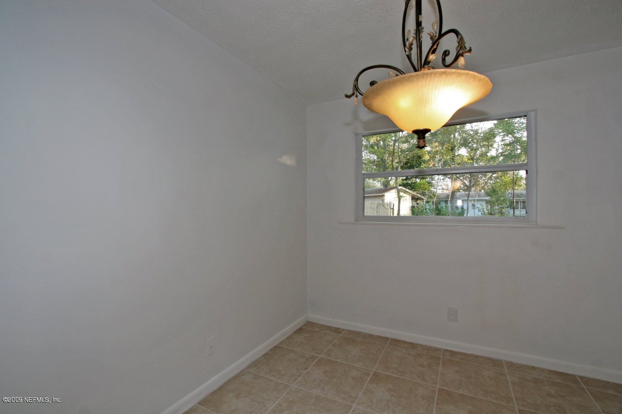 10720 Java Drive Jacksonville, FL 32246 - Photo 7 of 13 Dining room