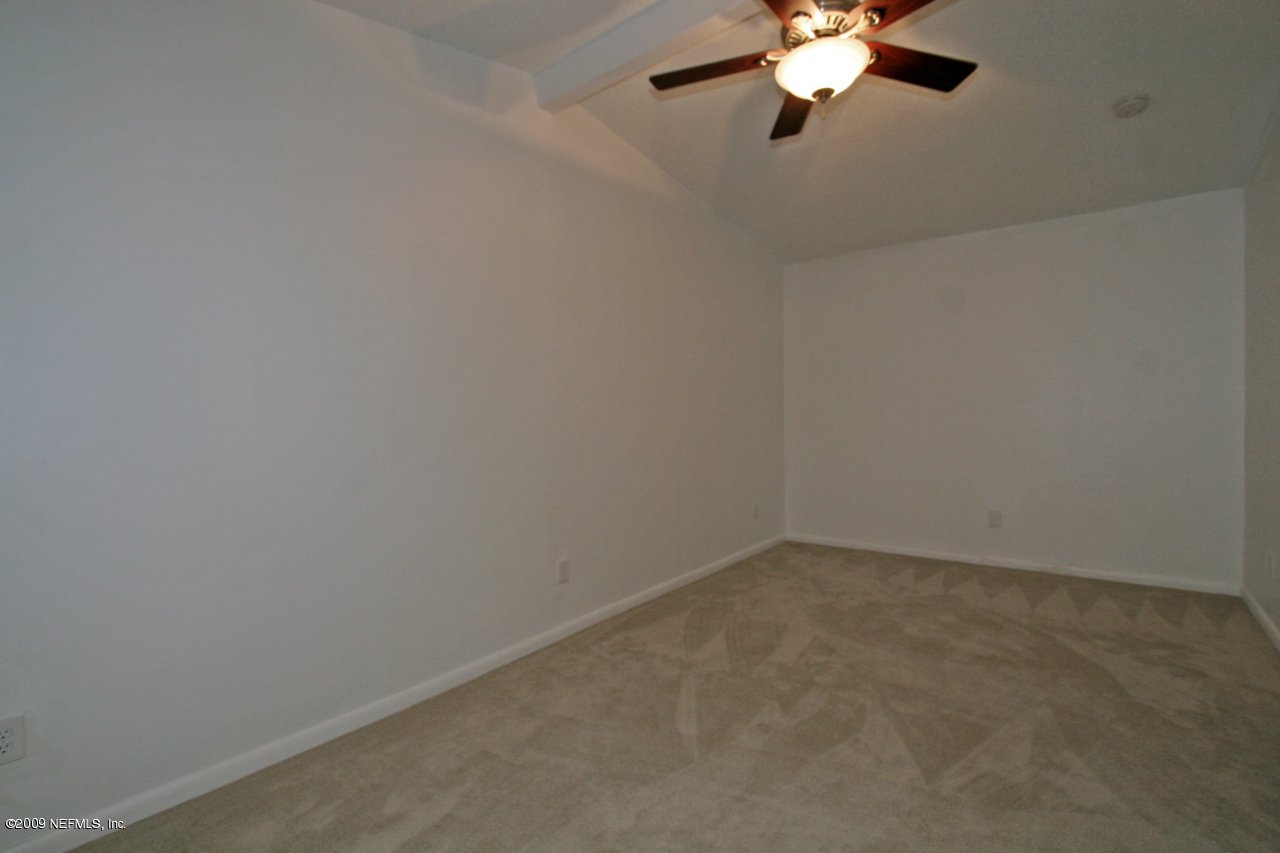 10720 Java Drive Jacksonville, FL 32246 - Photo 8 of 13 Family room