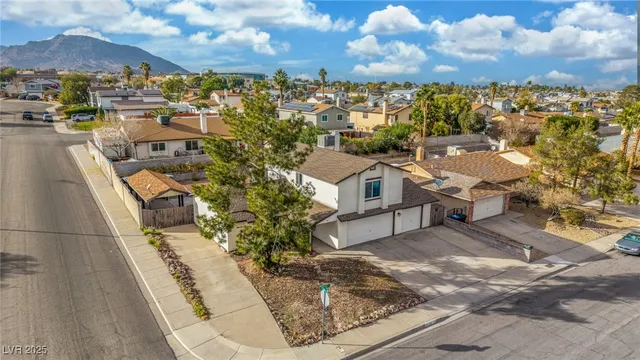 $415,000 | 742 Brick Drive, Henderson, NV 89002