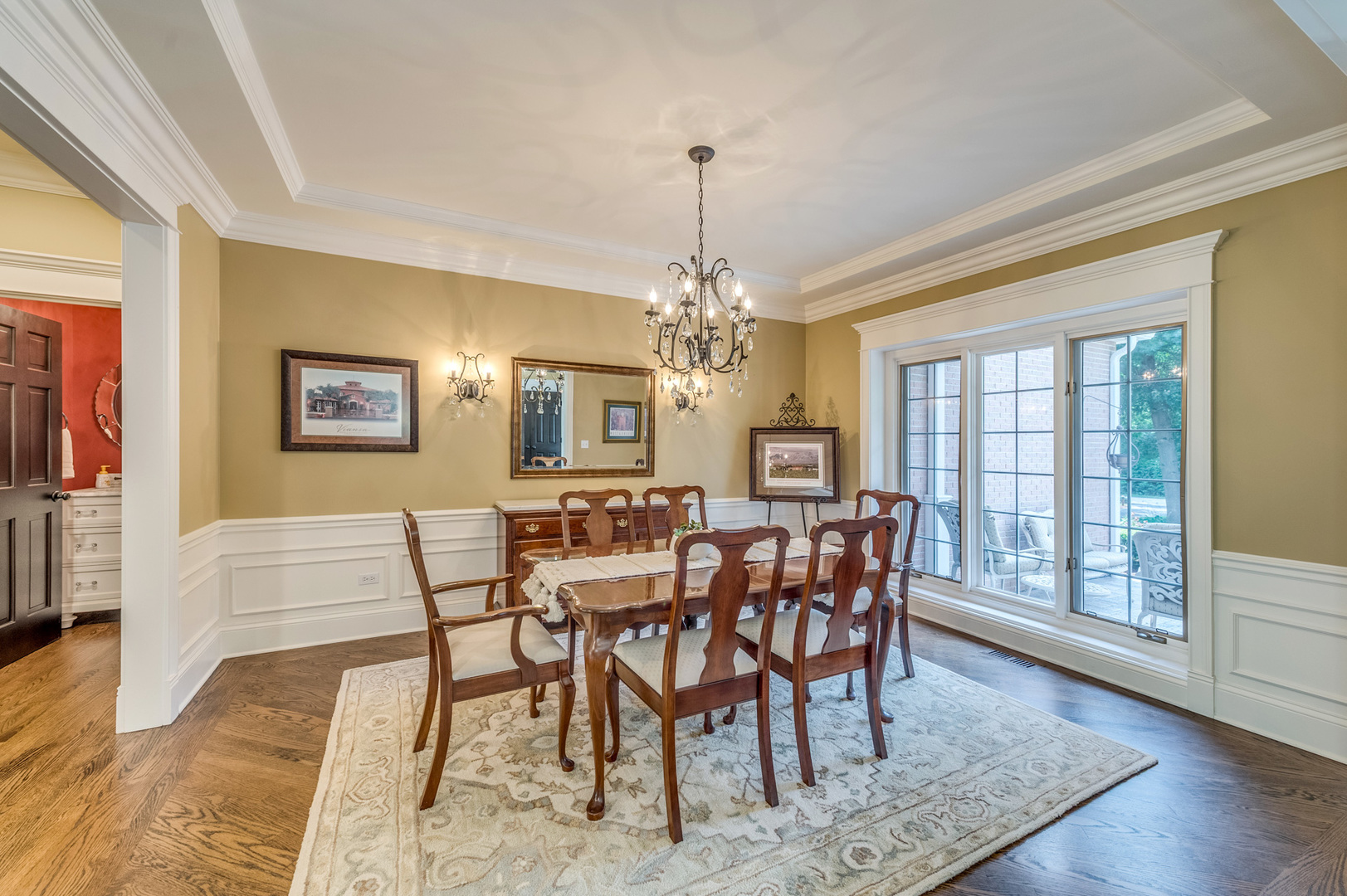 8N669 Edgewood Road Elgin, IL 60124 - Photo 9 of 59 Gallery Image 9