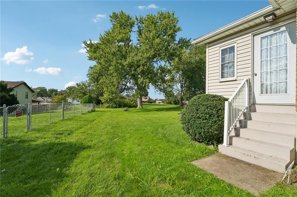 1516 Griffin Road Monroeville, PA 15146 - Photo 3 of 49 Gallery Image 3