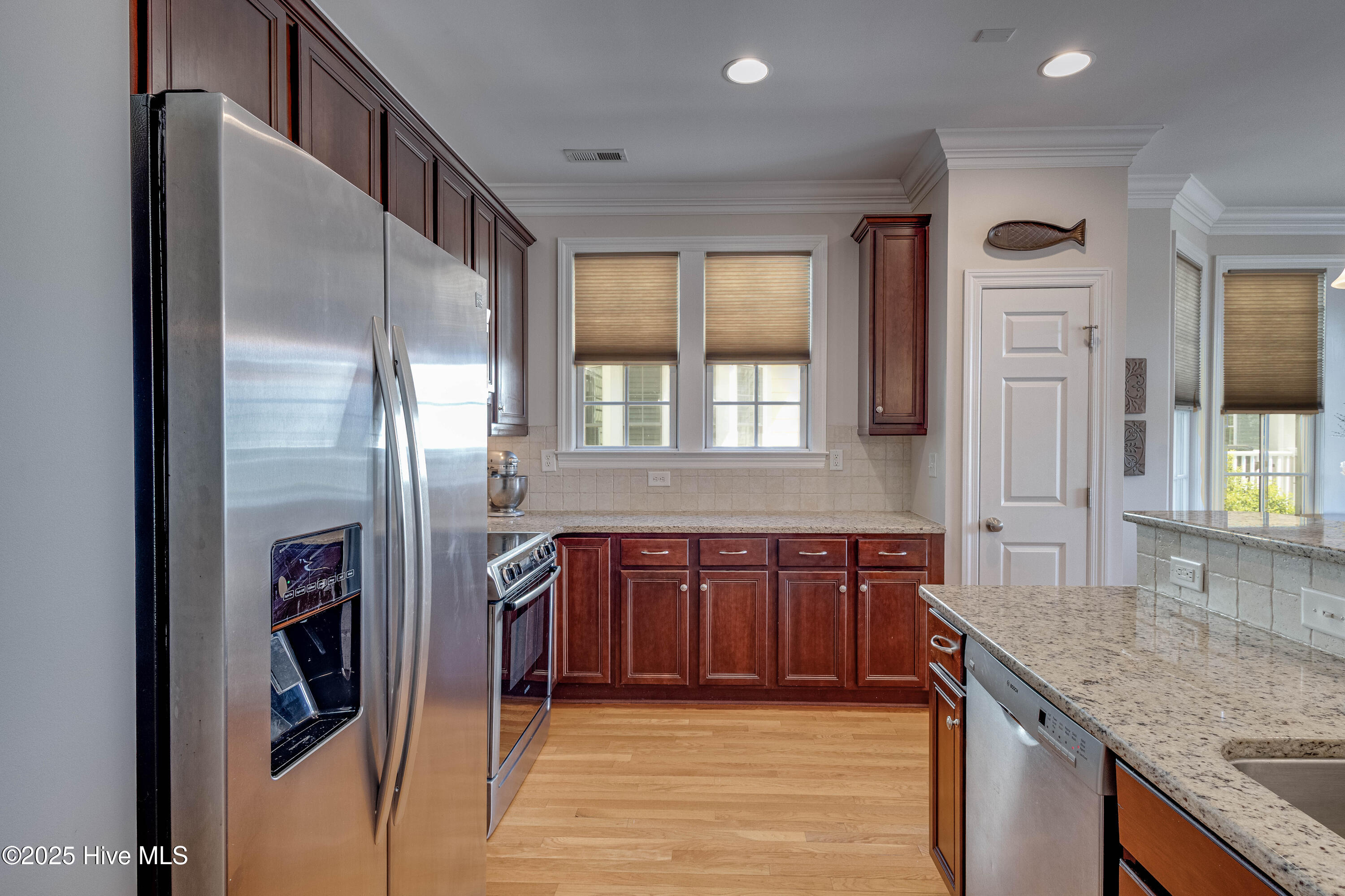 207 South Academy Street Washington, NC 27889 - Photo 5 of 42 IMG_4396HDR-Edit