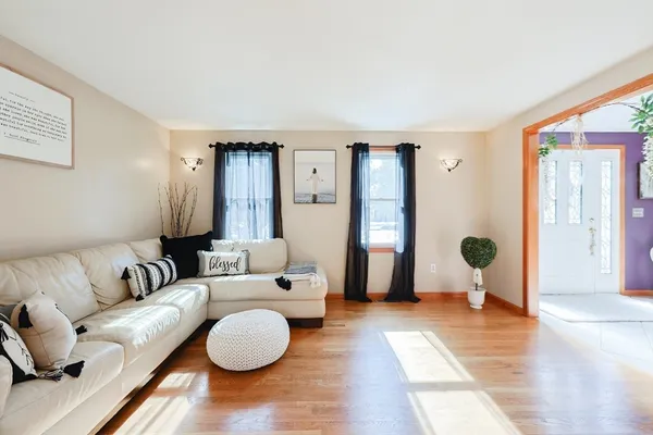 $799,900 | 11 Parnell Street, Millis, MA 02054