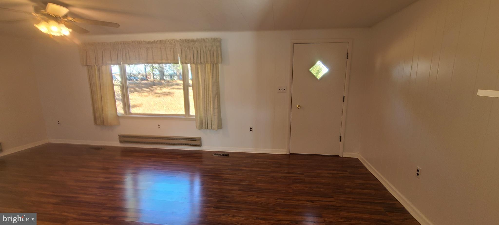 836 North Glebe Road Montross, VA 22520 - Photo 4 of 33 Gallery Image 4