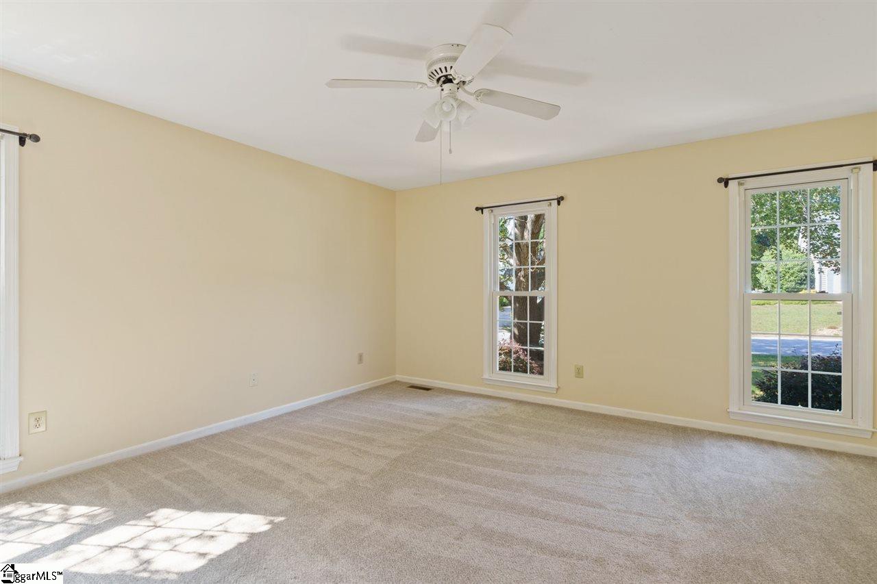 209 Spring Lake Loop Simpsonville, SC 29681 - Photo 13 of 34 Gallery Image 13