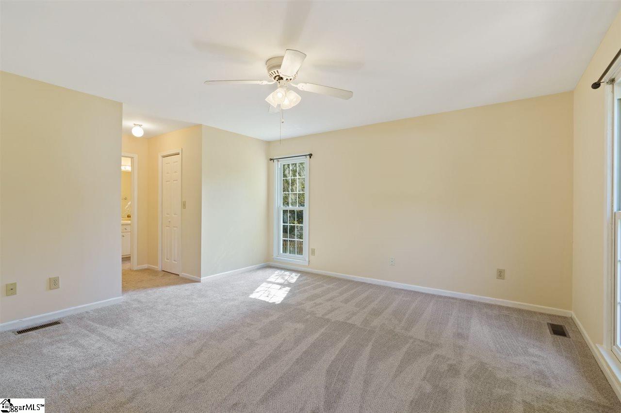 209 Spring Lake Loop Simpsonville, SC 29681 - Photo 15 of 34 Gallery Image 15