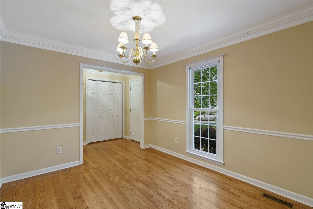 209 Spring Lake Loop Simpsonville, SC 29681 - Photo 4 of 34 Gallery Image 4