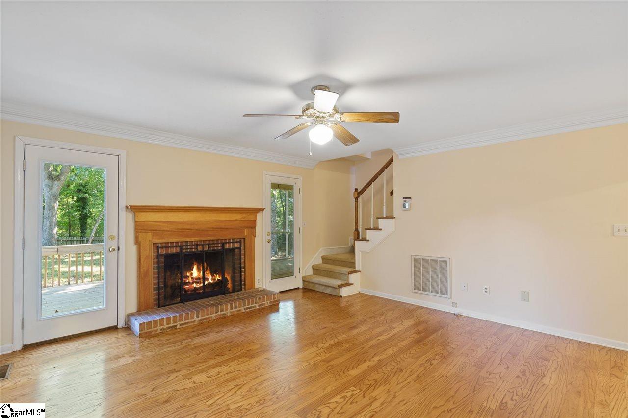 209 Spring Lake Loop Simpsonville, SC 29681 - Photo 6 of 34 Gallery Image 6