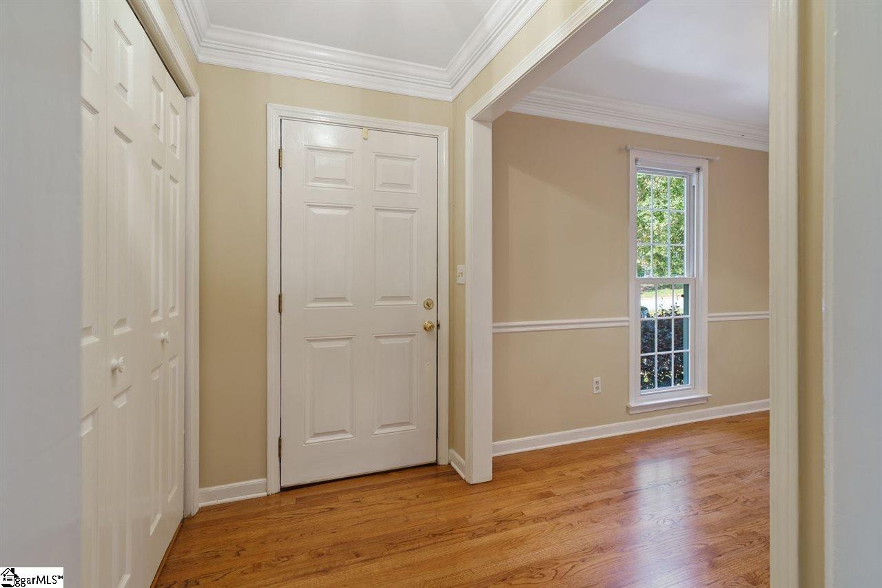 209 Spring Lake Loop Simpsonville, SC 29681 - Photo 10 of 34 Gallery Image 10