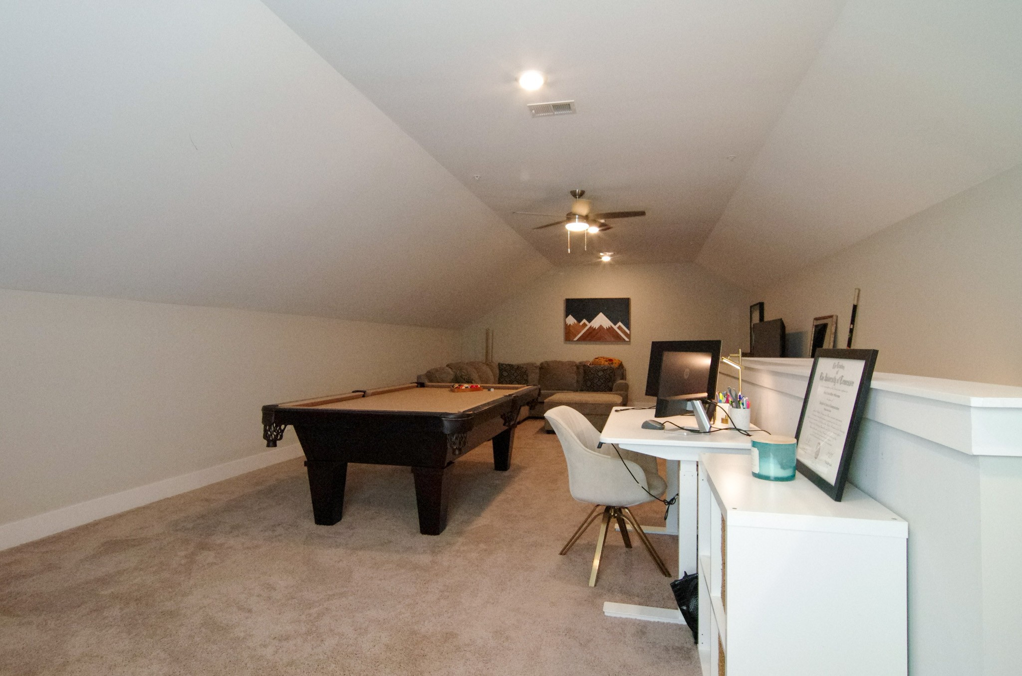 1144 Lock 4 Road, Unit H1 Gallatin, TN 37066 - Photo 13 of 24 a room with a table chairs and a workspace