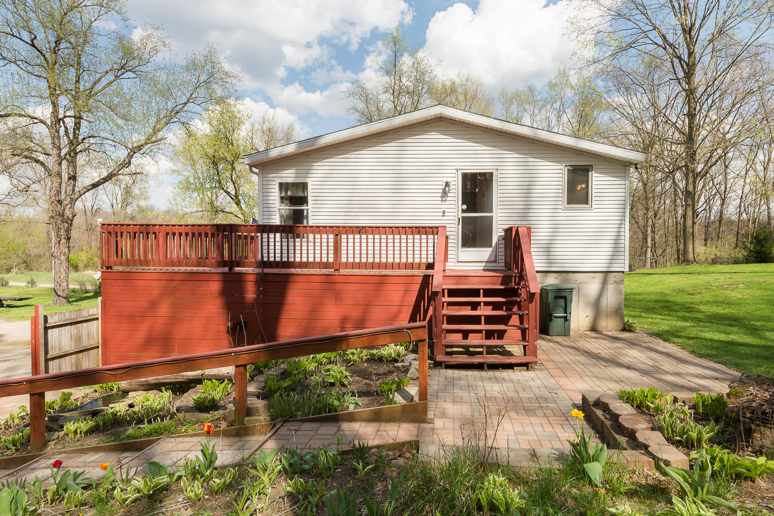 6547 Ann Arbor Road Jackson, MI 49201 - Photo 2 of 42 DSC_5216