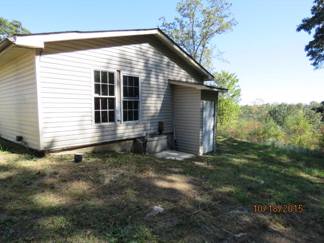 460 Clear Branch Road Rocky Top, TN 37769 - Photo 3 of 15 IMG_0104