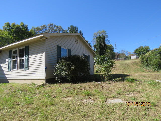 460 Clear Branch Road Rocky Top, TN 37769 - Photo 5 of 15 IMG_0107