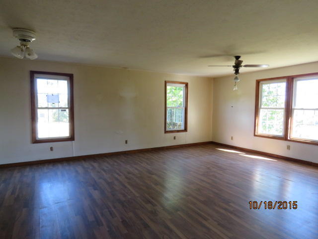 460 Clear Branch Road Rocky Top, TN 37769 - Photo 6 of 15 IMG_0108