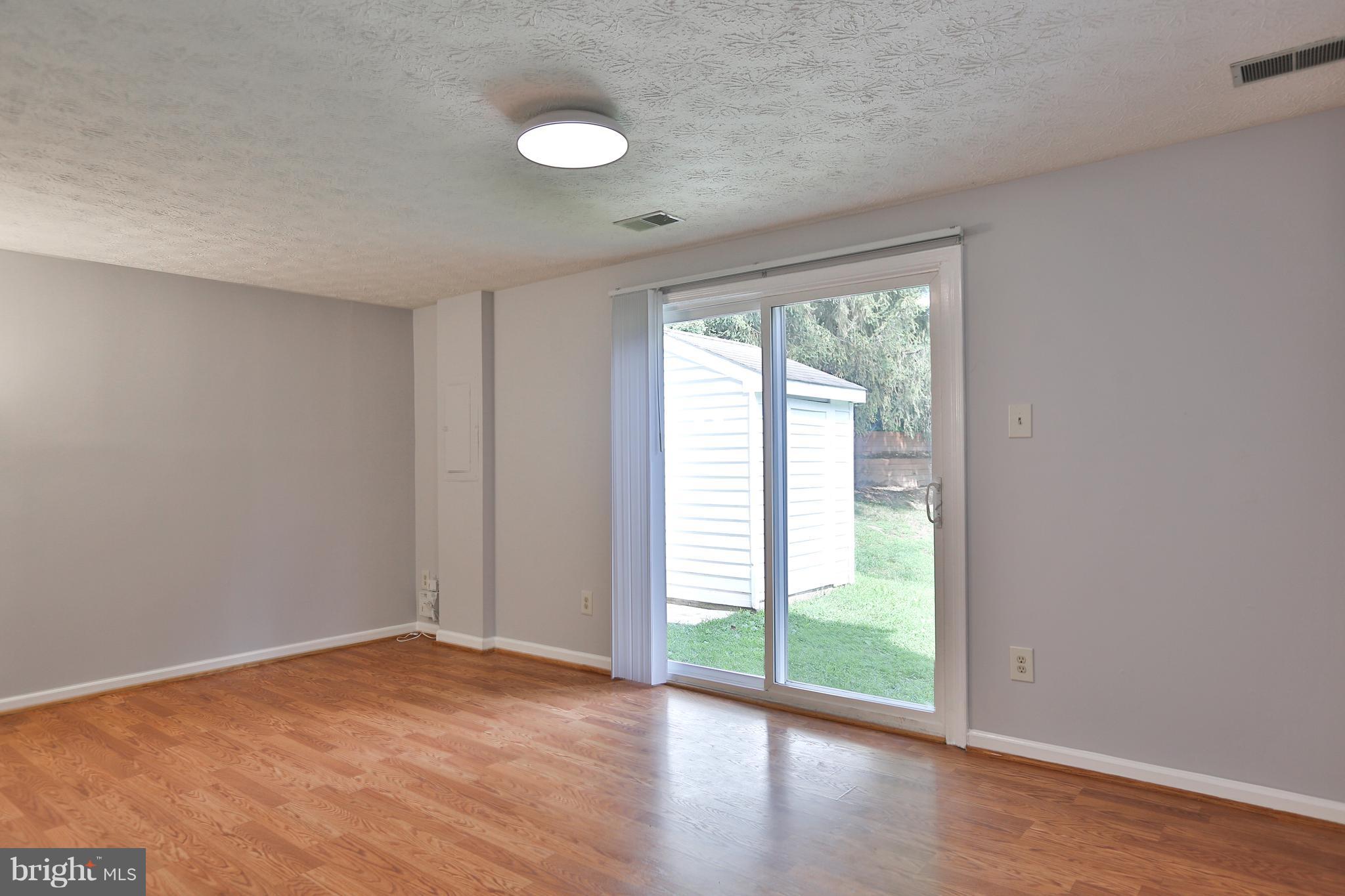 1541 Poplar Grove Drive Reston, VA 20194 - Photo 11 of 30 Dining Room