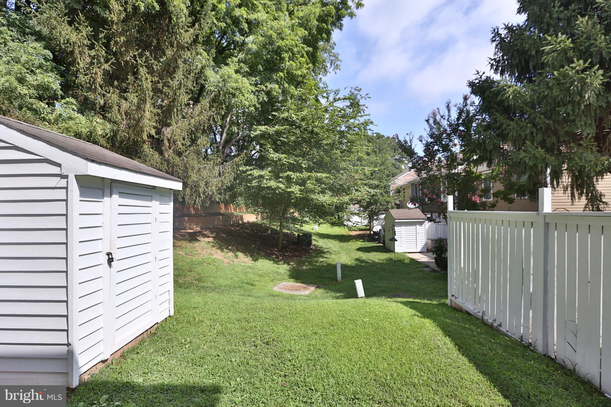 1541 Poplar Grove Drive Reston, VA 20194 - Photo 23 of 30 Exterior (Rear)
