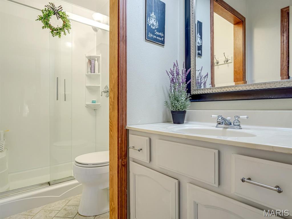 401 John Henry Road Belleville, IL 62220 - Photo 23 of 44 Gallery Image 23