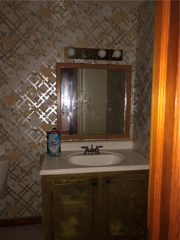 2226 Riviera Street Indianapolis, IN 46260 - Photo 5 of 33 Gallery Image 5