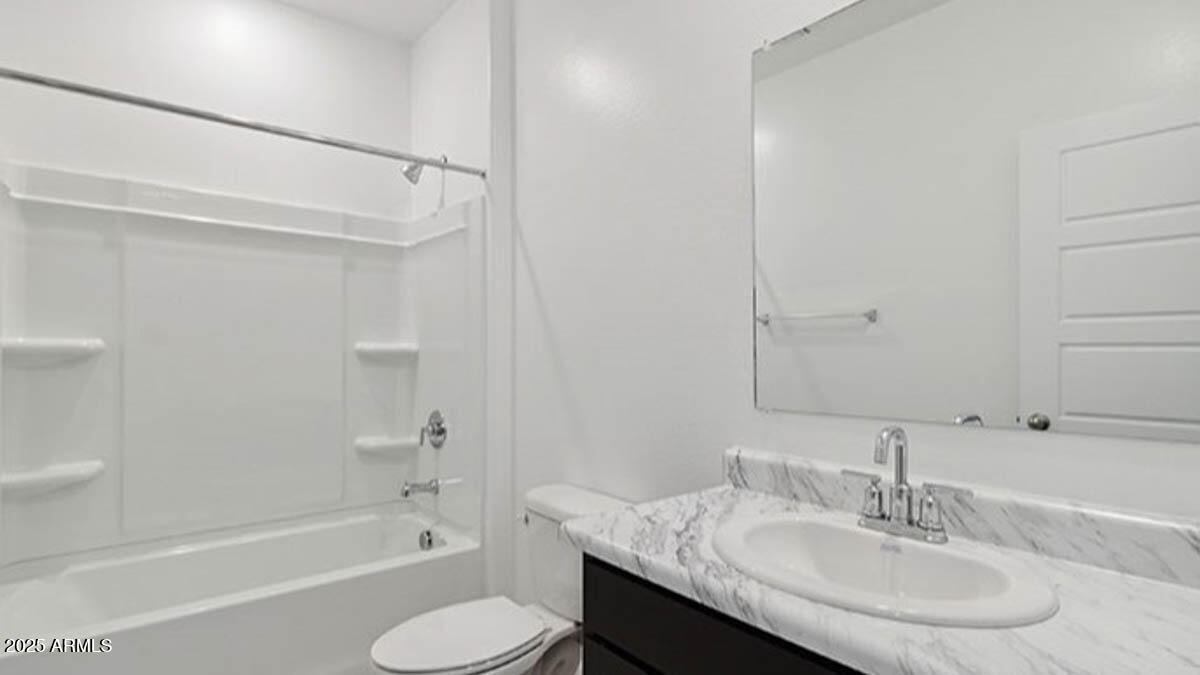 8317 West Banks Court Florence, AZ 85132 - Photo 10 of 32 09_Bath 2