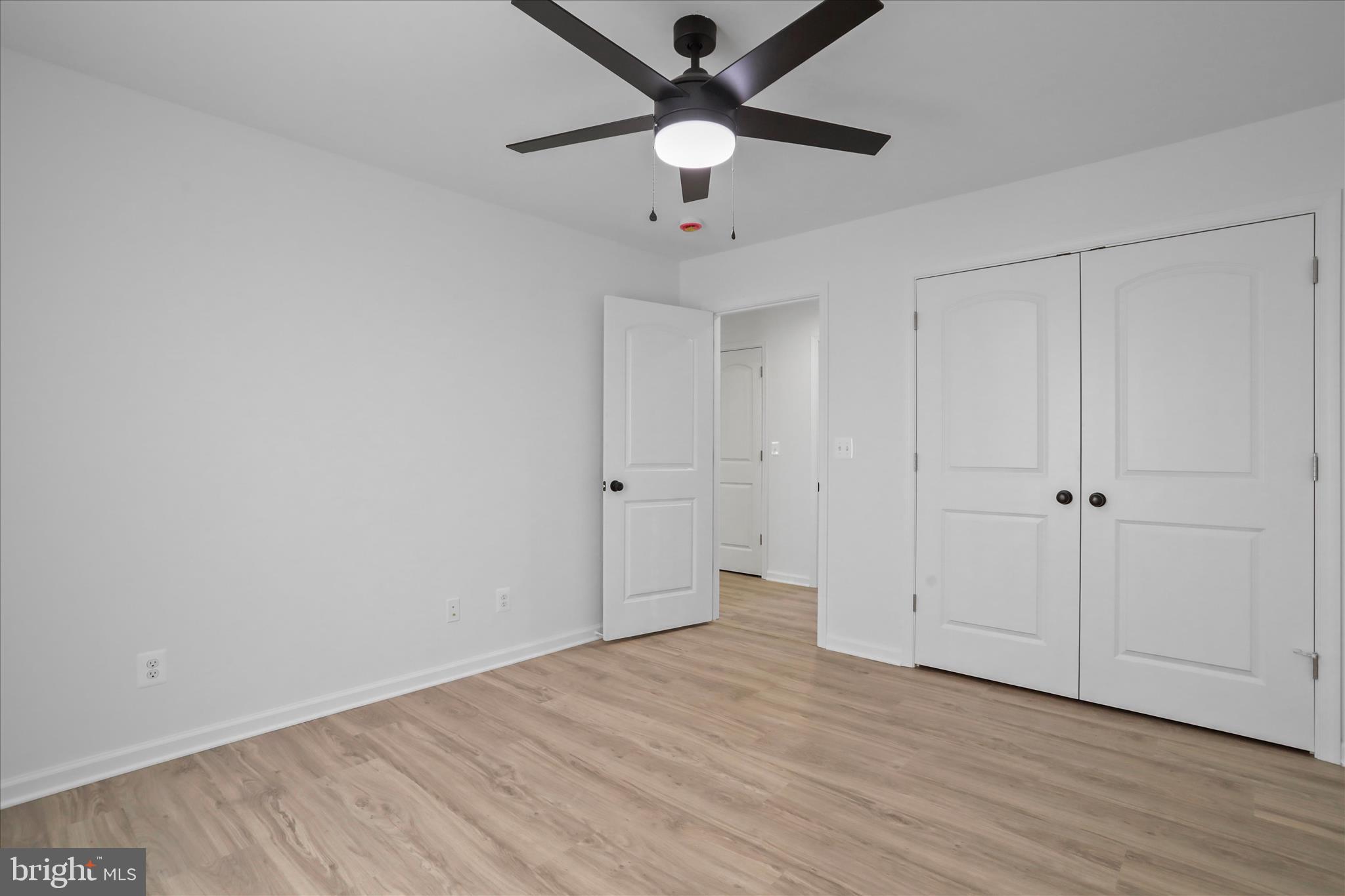 118 Windsor Knit Road Edinburg, VA 22824 - Photo 23 of 34 wooden floor in an empty room