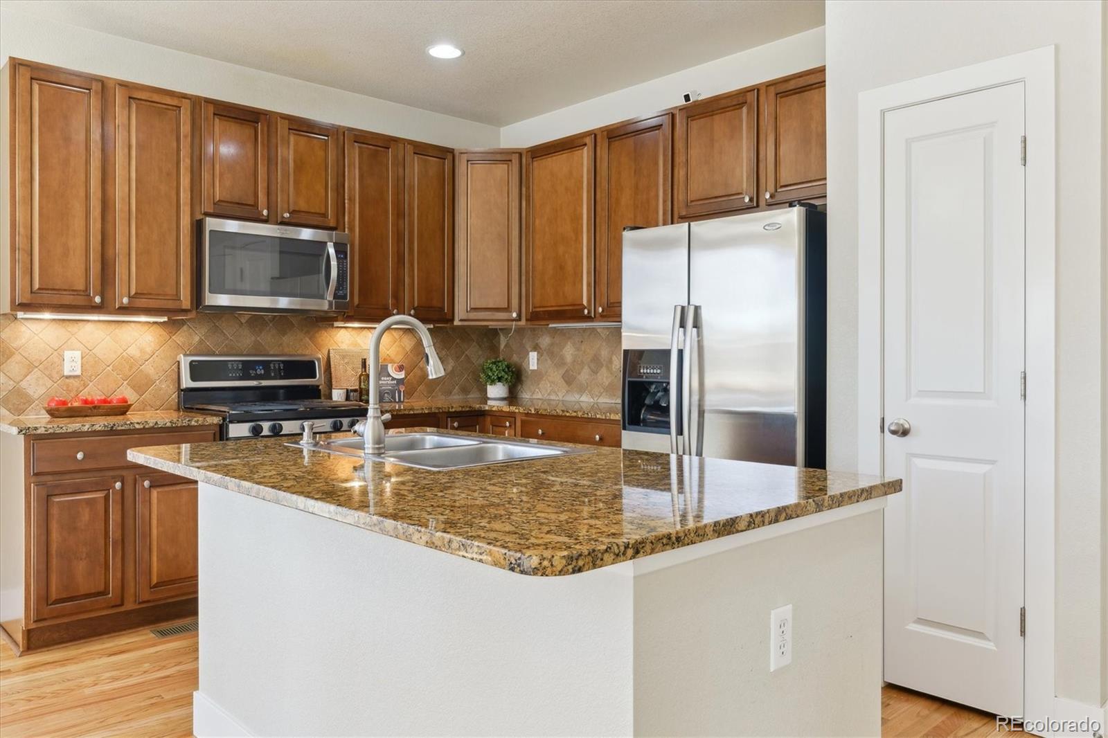 10607 Rutledge Street Parker, CO 80134 - Photo 7 of 33 Gallery Image 7