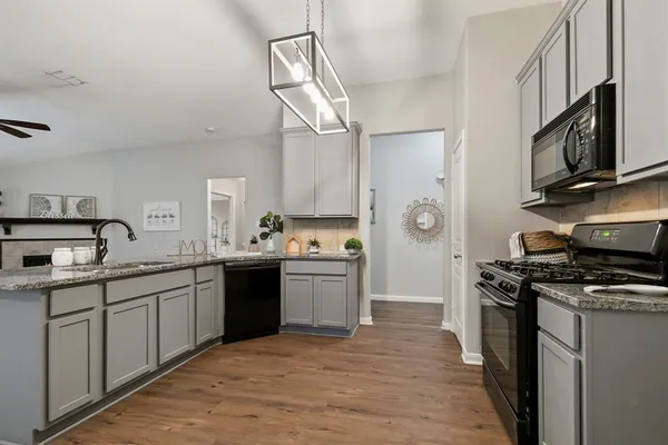 $2,550 | 2832 Evening Mist Drive, Little Elm, TX 75068