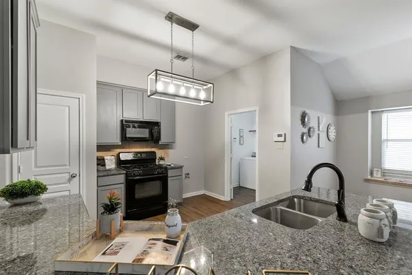 $2,550 | 2832 Evening Mist Drive, Little Elm, TX 75068