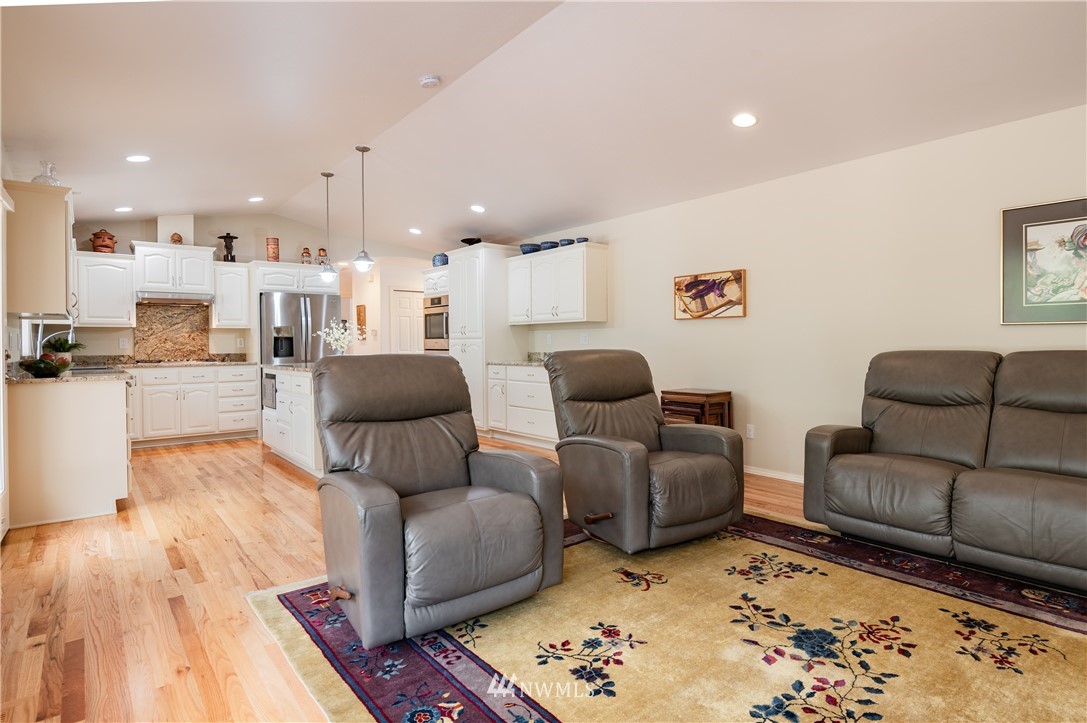 8173 Chehalis Road Blaine, WA 98230 - Photo 12 of 40 Gallery Image 12