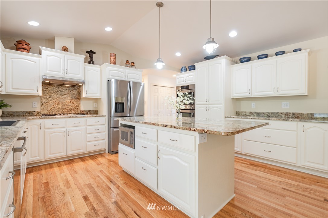 8173 Chehalis Road Blaine, WA 98230 - Photo 5 of 40 Gallery Image 5