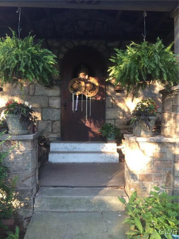 3835 Forest Inn Road Palmerton, PA 18071 - Photo 36 of 44 ENTRANCE WAY IN SUMMER WHEN OCCUPIED