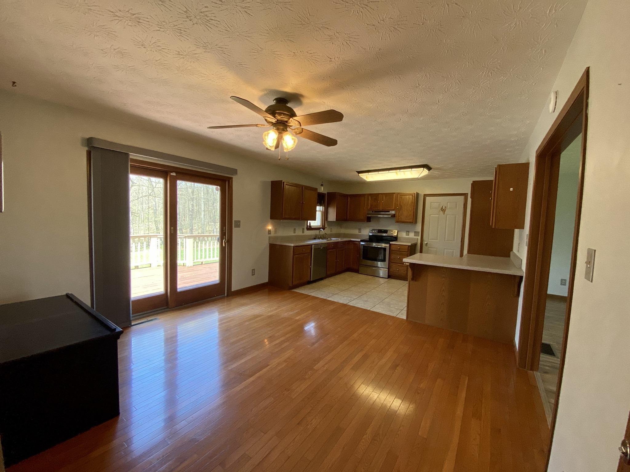 8441 Dunham Road Mount Vernon, OH 43050 - Photo 4 of 23