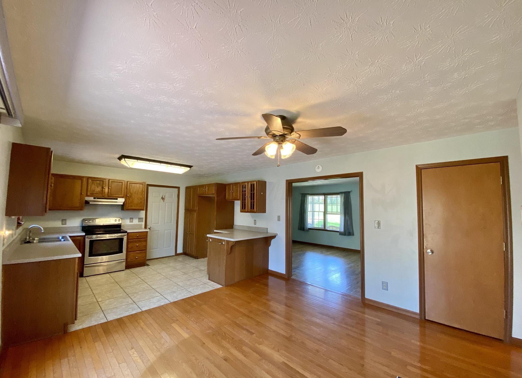 8441 Dunham Road Mount Vernon, OH 43050 - Photo 5 of 23
