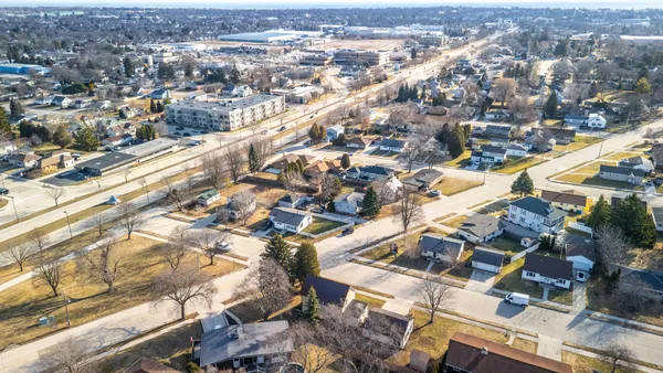$279,900 | 2903 Wilgus Avenue, Sheboygan, WI 53081