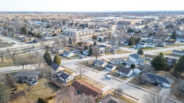 $279,900 | 2903 Wilgus Avenue, Sheboygan, WI 53081