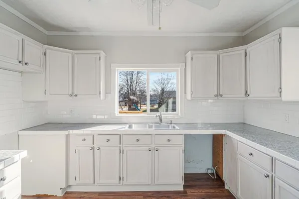 $279,900 | 2903 Wilgus Avenue, Sheboygan, WI 53081