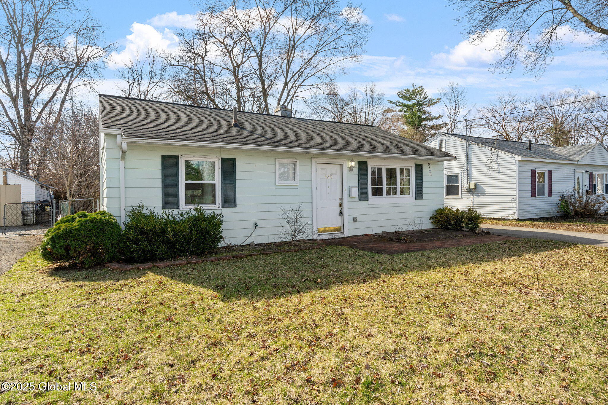 420 Clayton Road Schenectady, NY 12304 - Photo 2 of 29 3-web-or-mls-420-clayton-rd