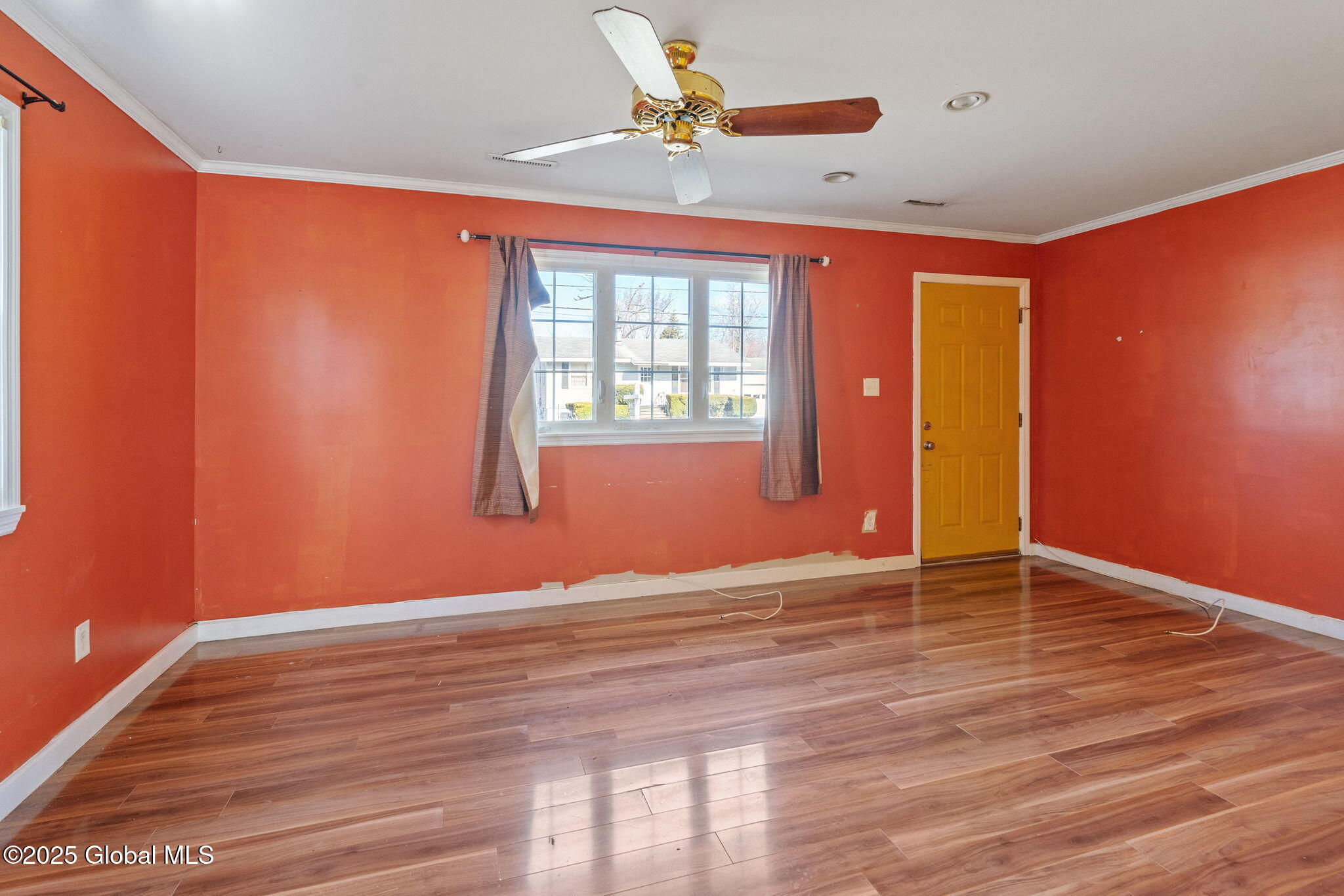 420 Clayton Road Schenectady, NY 12304 - Photo 4 of 29 13-web-or-mls-420-clayton-rd